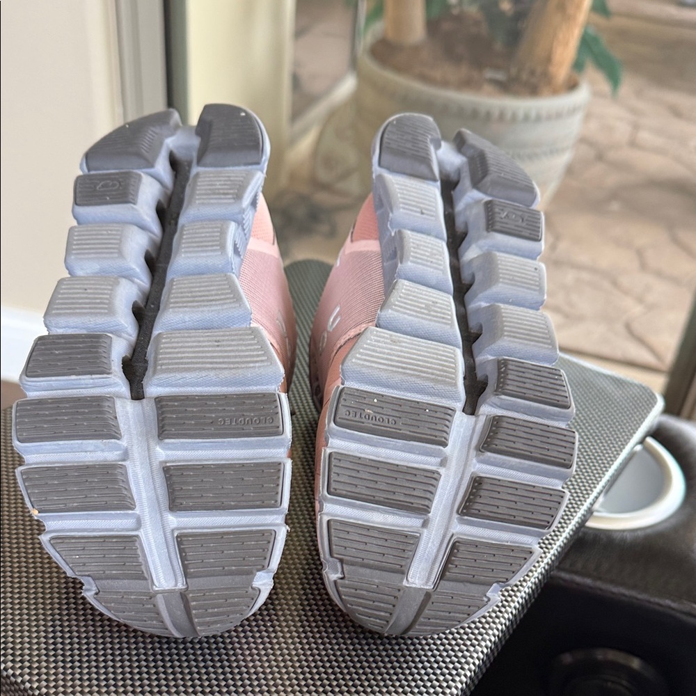 On Running Blush and Charcoal Sneakers - Picture 6 of 8